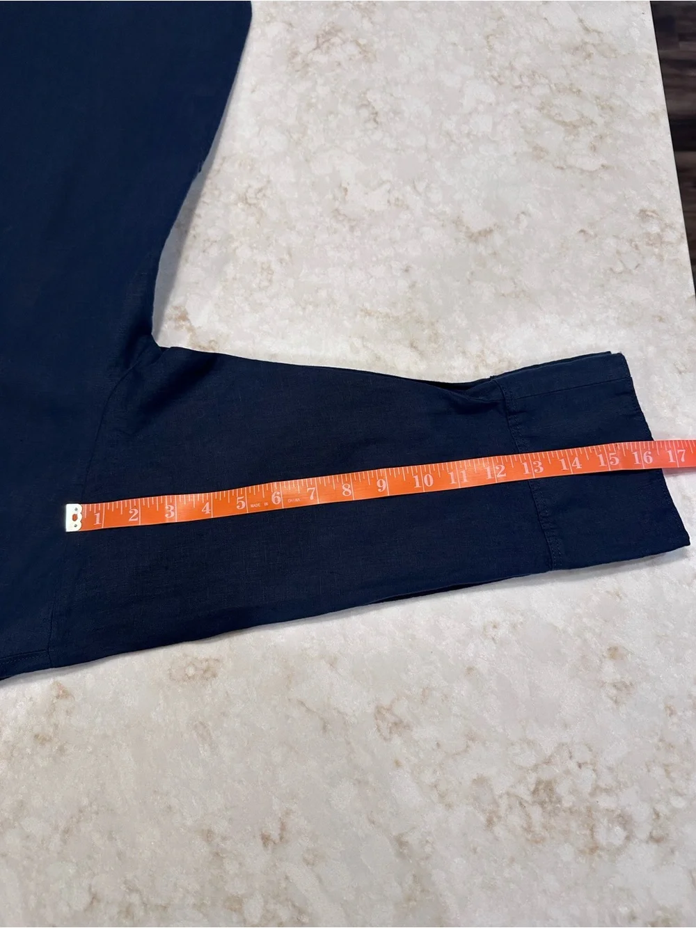 Everlane navy linen top - Picture 10 of 10